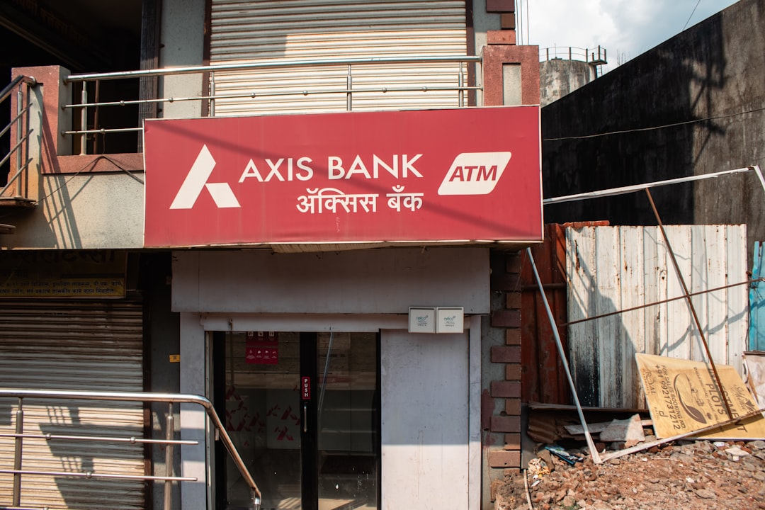 Axis Bank Edge Rewards Guide: Maximizing Points for Indian Travelers in 2026